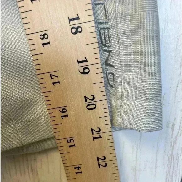 O’Neill light gray shorts size 28 casual/summer - Picture 9 of 10